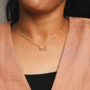 Moti-vational pendant