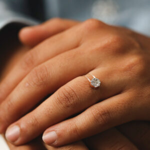 Circular bind Invisible Ring