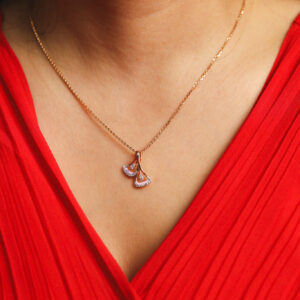 Blushing whisper Pendant